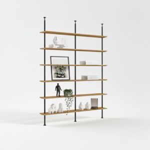 Imponujący, szeroki na 200cm regał rozporowy, wykonany z litego drewna dębowego. Ten duży, drewniany regał na książki jest zamontowany bez wiercenia od podłogi do sufitu w przestronnym salonie, na wysokość ponad 250 cm.