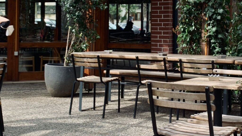 commercial furniture manufacturer